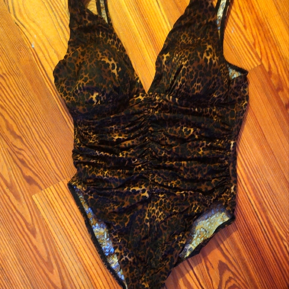 Size 16 ladies Miracle suit animal print black brown